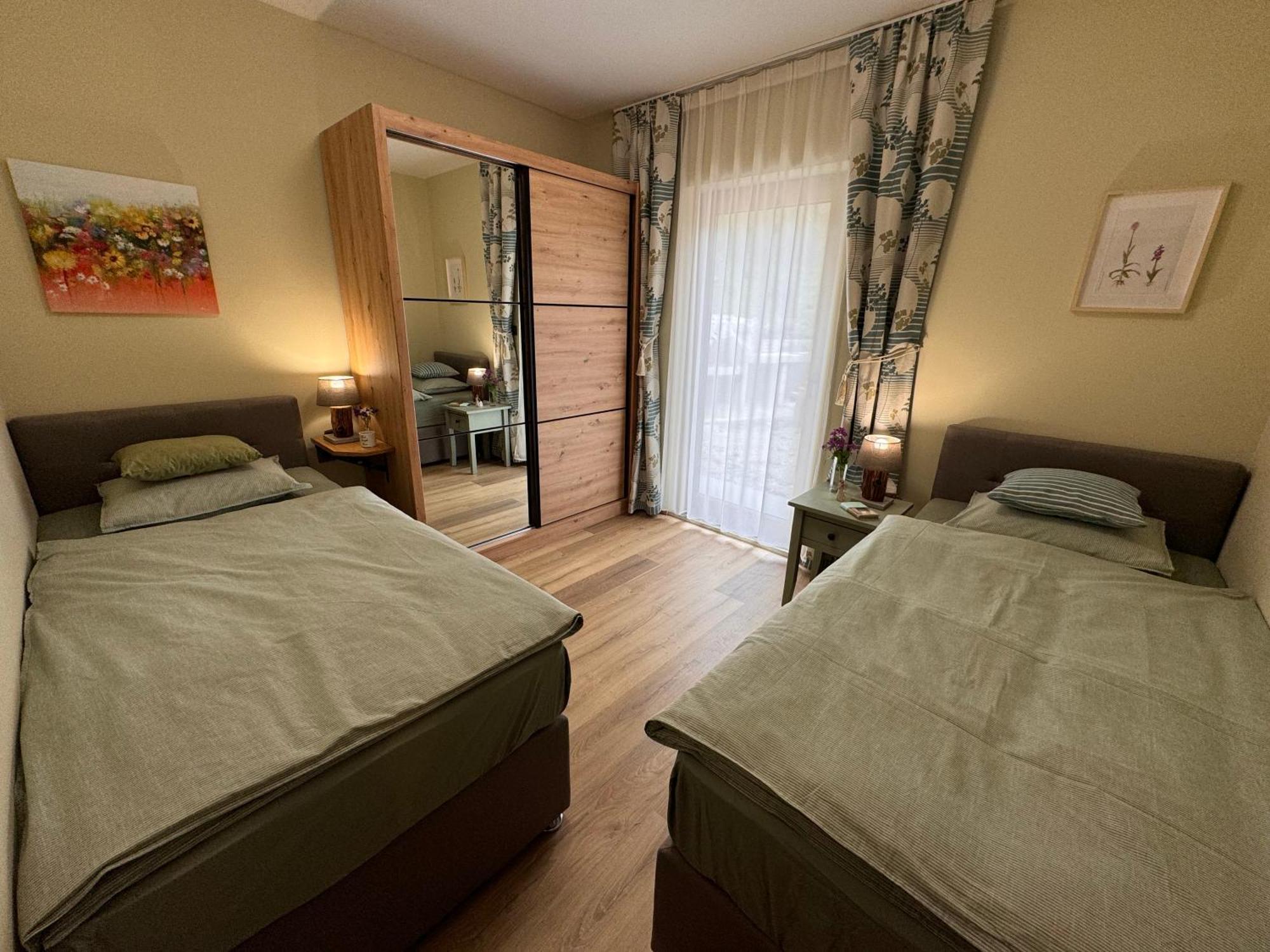 Apartment With A Terrace Forest Home Lullula Veprinac Εξωτερικό φωτογραφία