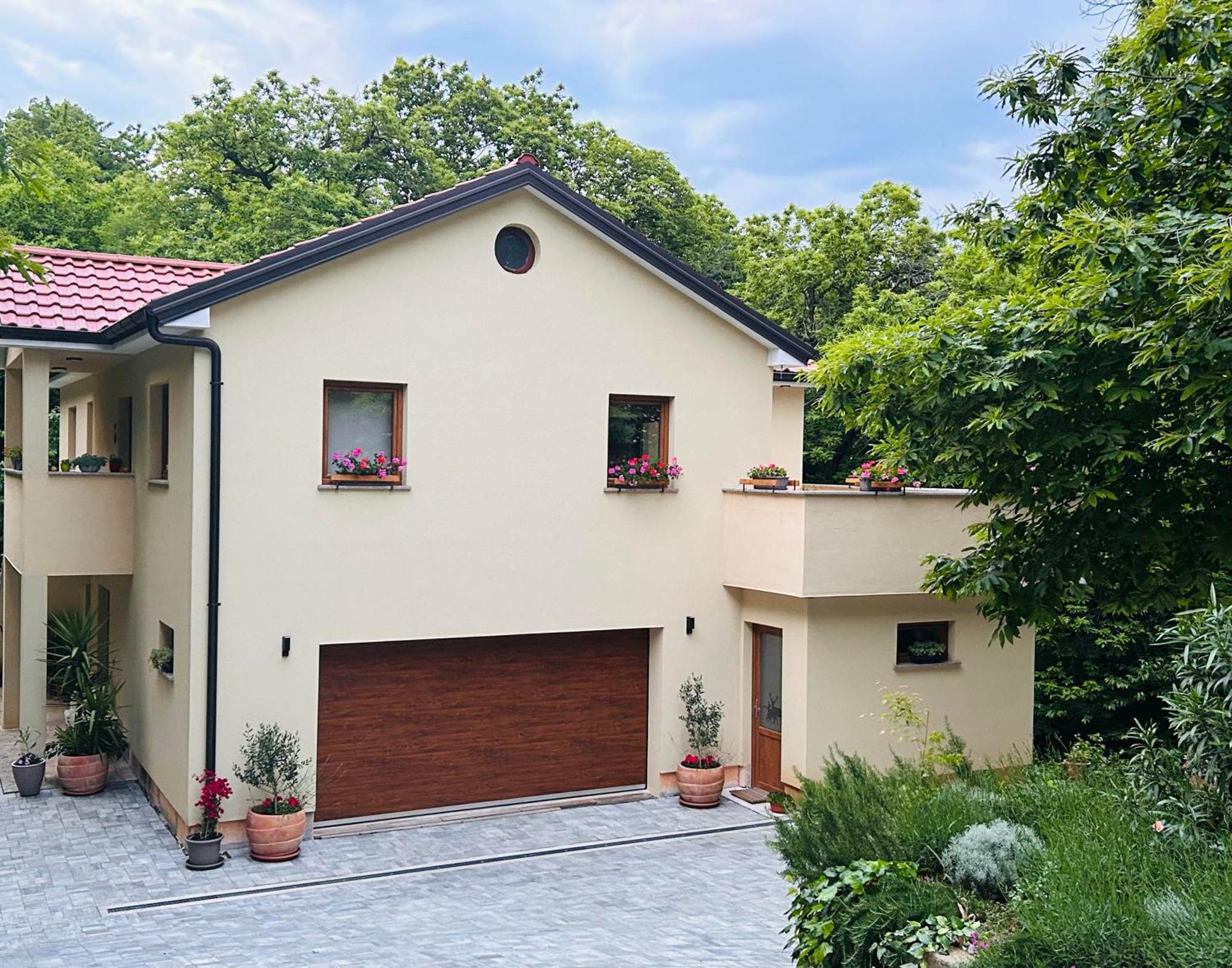 Apartment With A Terrace Forest Home Lullula Veprinac Εξωτερικό φωτογραφία